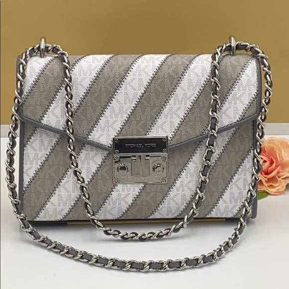 MICHAEL KORS ROSE MEDIUM FLAP SHOULDER PEARL GRAY - Picture 2 of 16